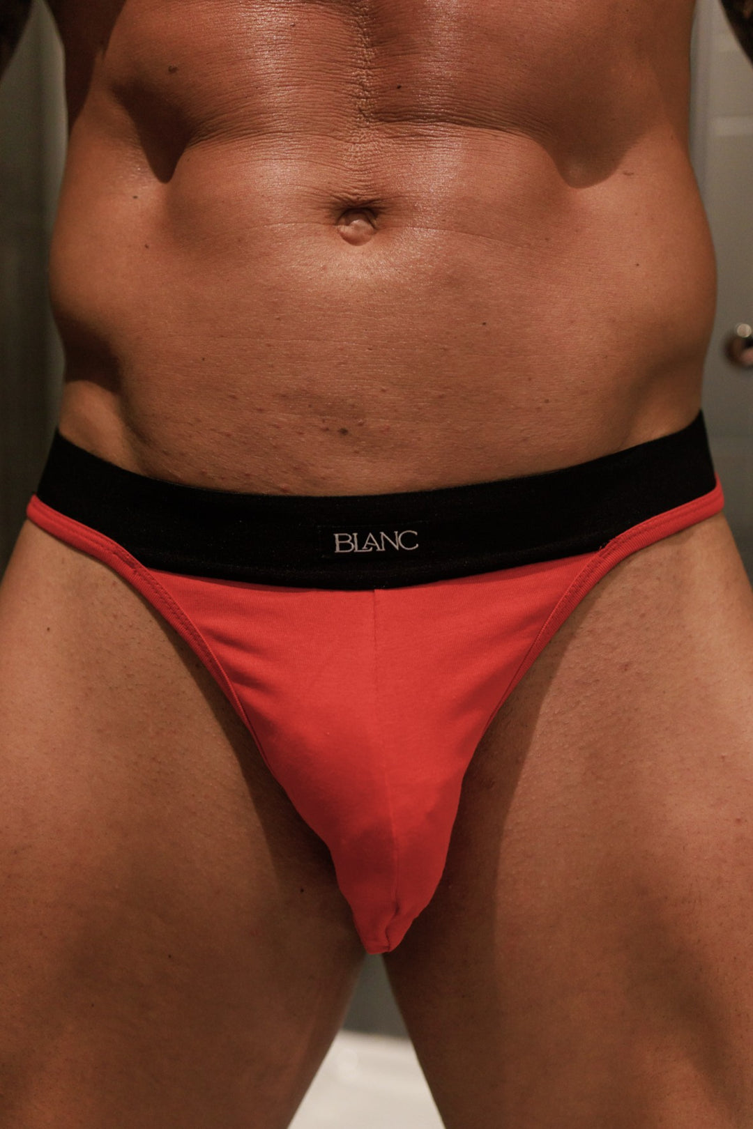 HOBART V THONG - RED