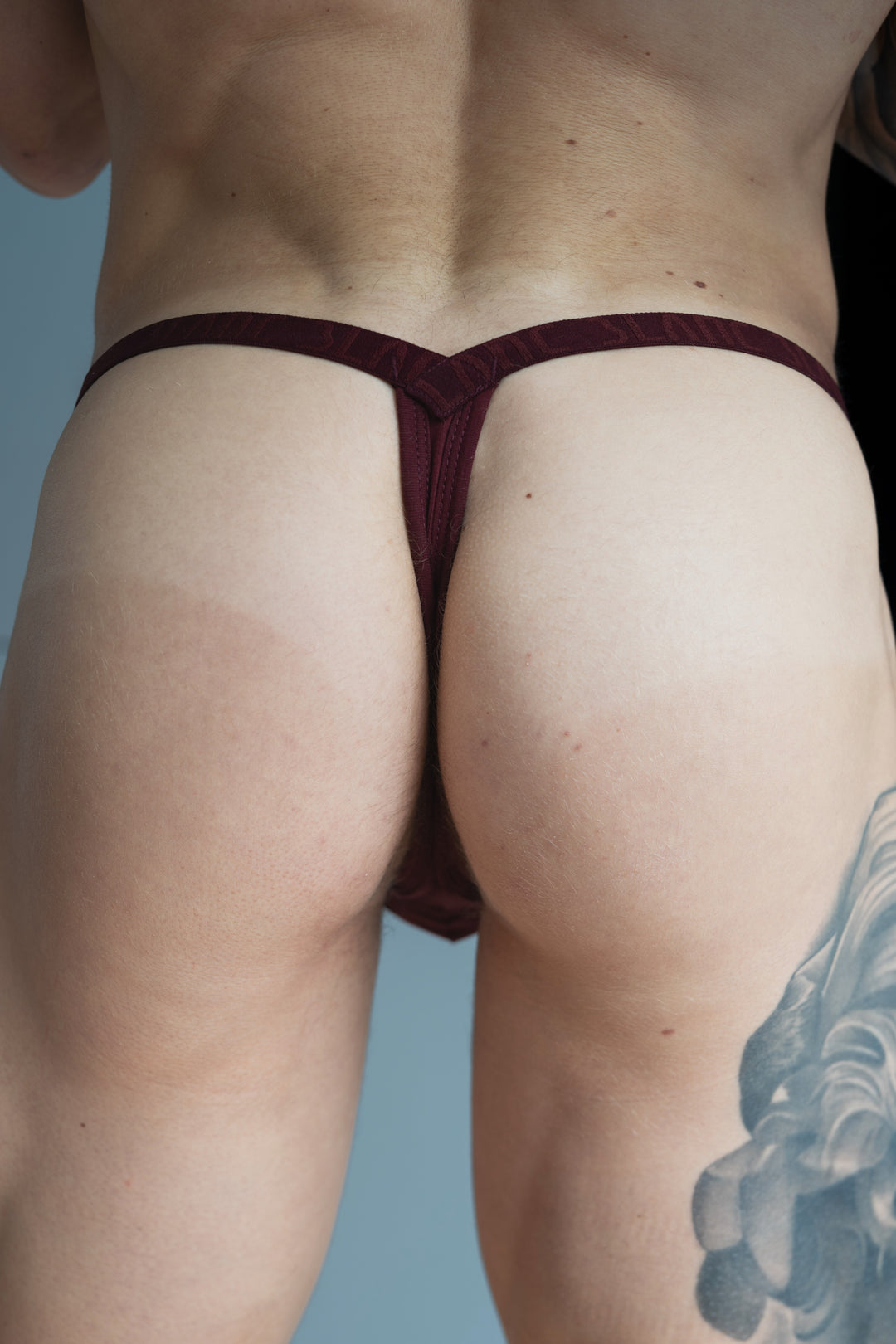 ANTHEM G STRING - BURGUNDY
