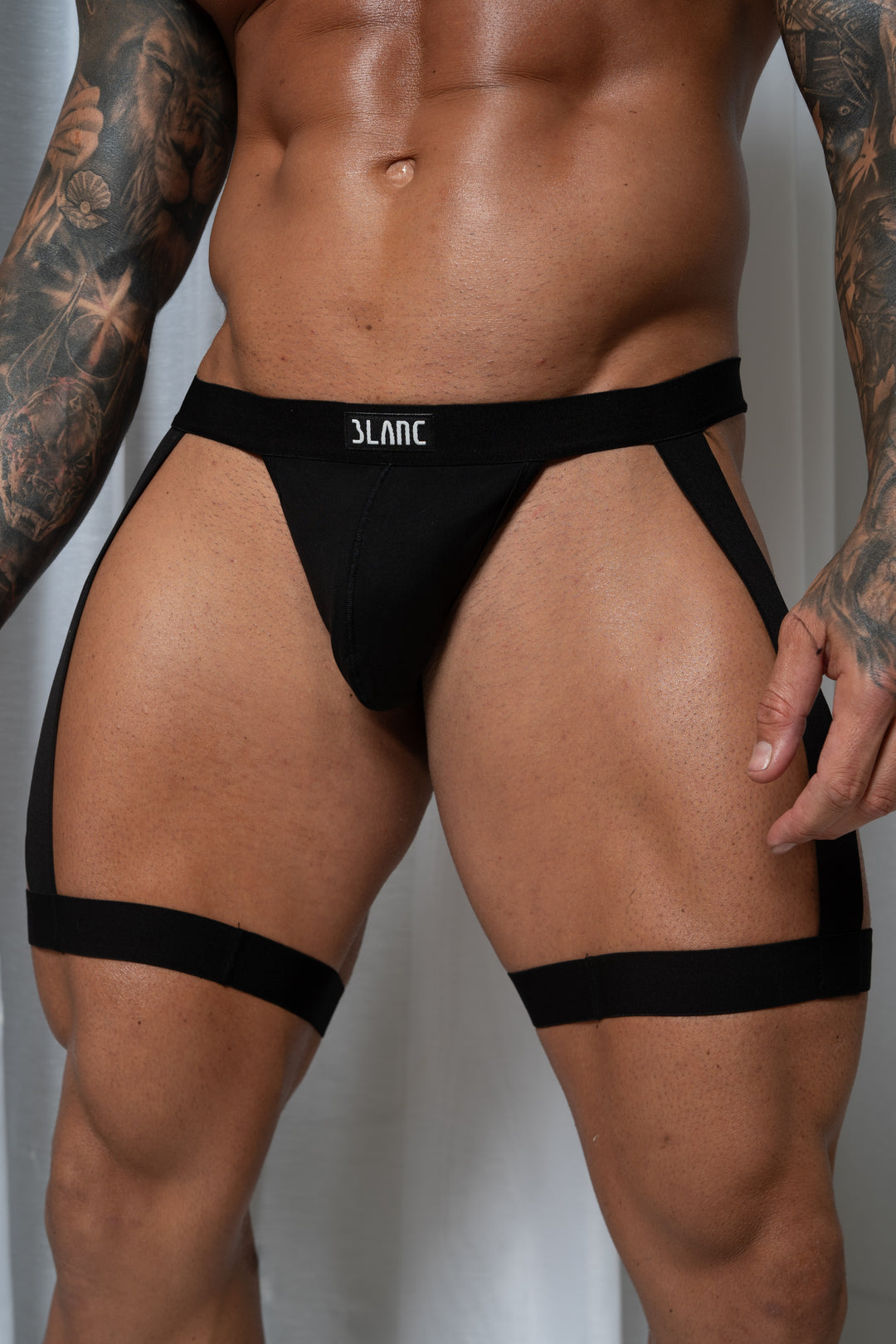RICO GARTER THONG - BLACK